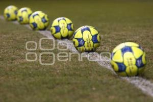 FÚTBOL . CLUB PUEBLA VS ATLAS