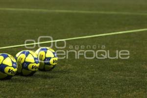 FÚTBOL . CLUB PUEBLA VS ATLAS