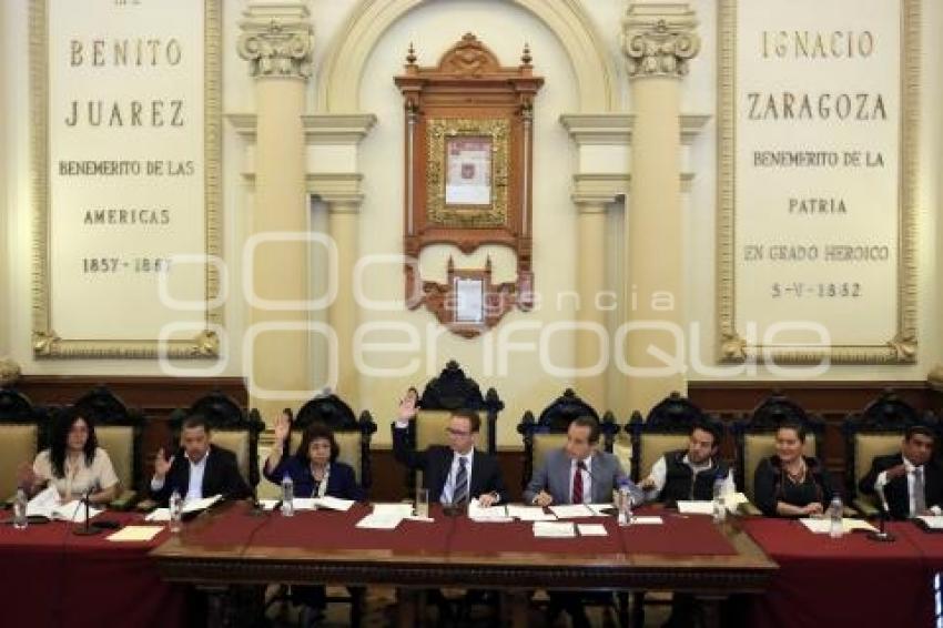 SESIÓN EXTRAORDINARIA DE CABILDO