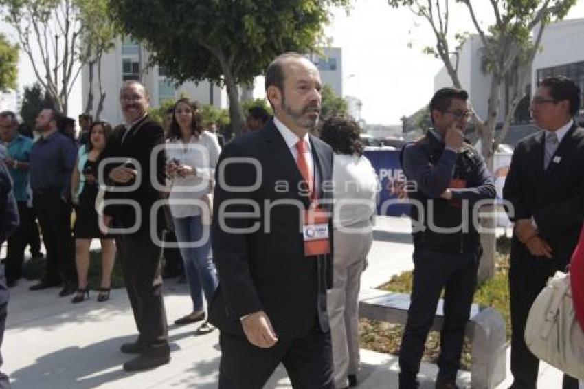 TOMA DE PROTESTA . ANTONIO GALI