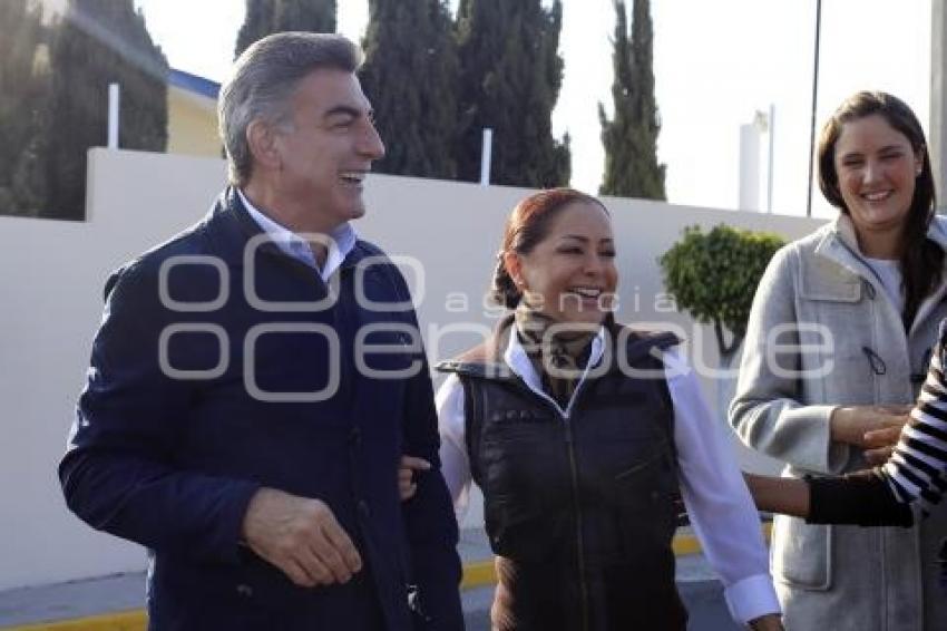 ANTONIO GALI. EQUIPAMIENTO AULAS