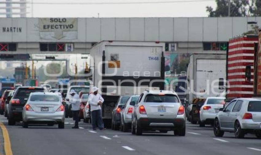 TRÁFICO . AUTOPISTA MÉXICO-PUEBLA