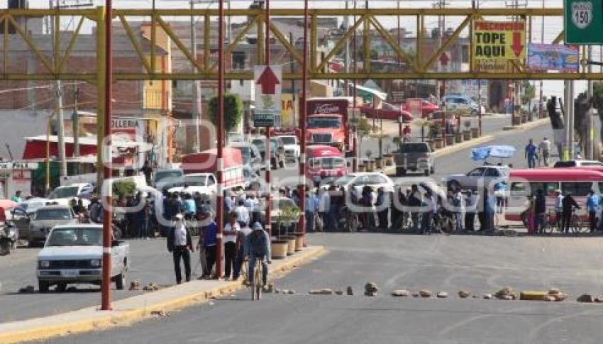 BLOQUEO . JUAN C. BONILLA