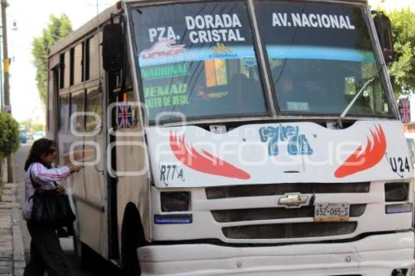 TRANSPORTE PÚBLICO