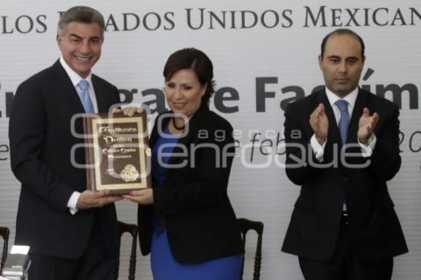 ENTREGA FACSÍMIL CONSTITUCIÓN MEXICANA