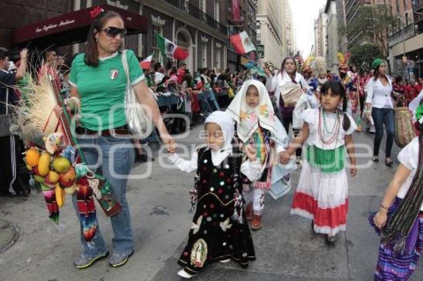 NUEVA YORK . MEXICANOS