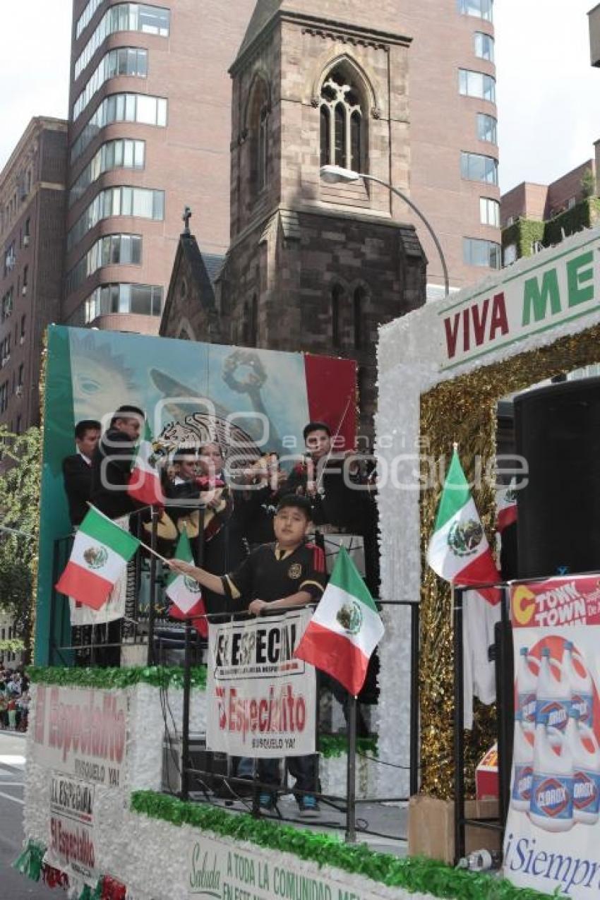 NUEVA YORK . MEXICANOS