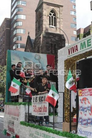 NUEVA YORK . MEXICANOS