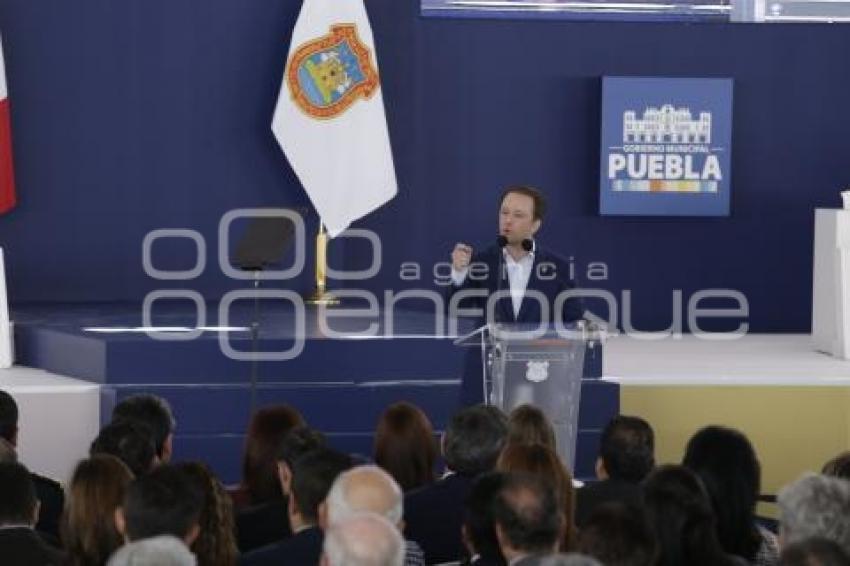 INFORME DE GOBIERNO . LUIS BANCK