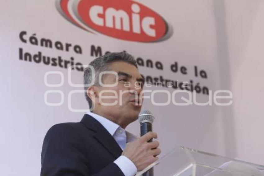 COLOCACIÓN PRIMERA PIEDRA . CMIC