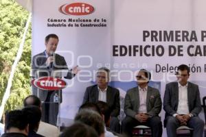 COLOCACIÓN PRIMERA PIEDRA . CMIC