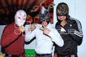 LUCHA LIBRE . ESCUELA CARLOS PASTRANA