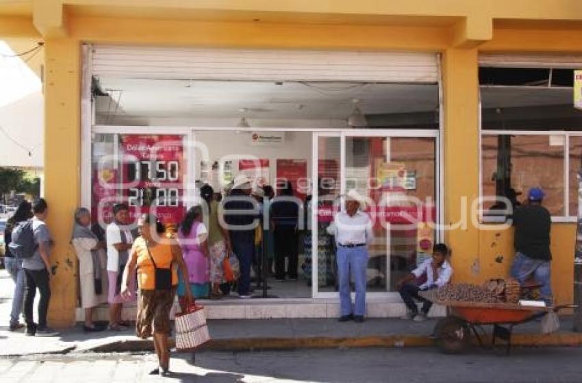 CASAS DE CAMBIO . ACATLÁN