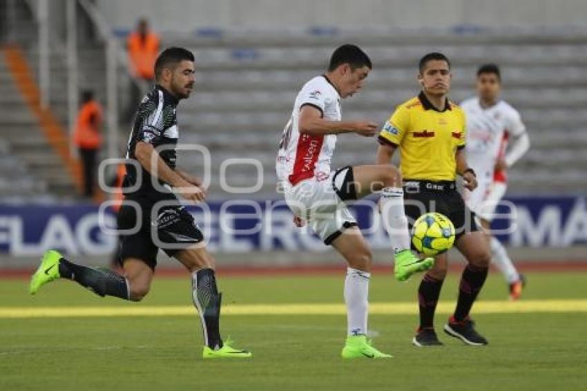 FÚTBOL . LOBOS VS ZACATEPEC