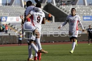 FÚTBOL . LOBOS VS ZACATEPEC