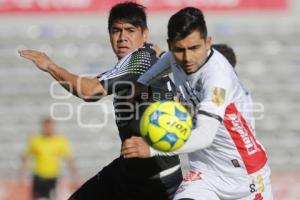 FÚTBOL . LOBOS VS ZACATEPEC