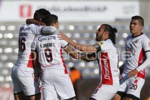 FÚTBOL . LOBOS VS ZACATEPEC