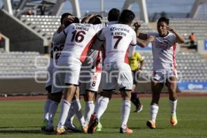 FÚTBOL . LOBOS VS ZACATEPEC