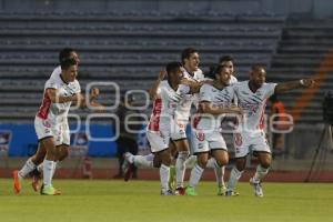 FÚTBOL . LOBOS VS ZACATEPEC