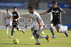 FÚTBOL . LOBOS VS ZACATEPEC