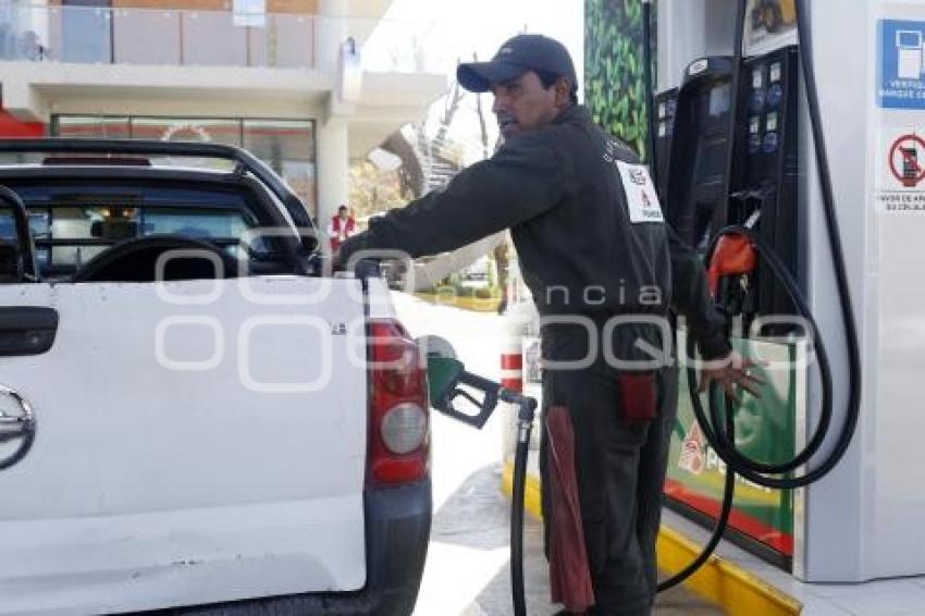 BAJA PRECIO GASOLINA