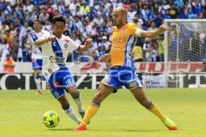 FÚTBOL . CLUB PUEBLA VS TIGRES