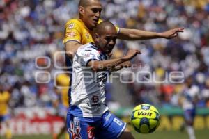 FÚTBOL . CLUB PUEBLA VS TIGRES
