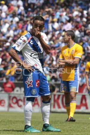 FÚTBOL . CLUB PUEBLA VS TIGRES