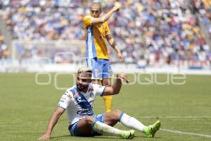 FÚTBOL . CLUB PUEBLA VS TIGRES