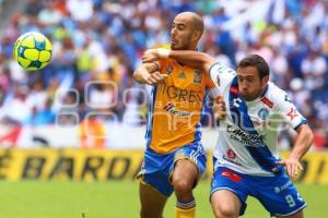 FÚTBOL . CLUB PUEBLA VS TIGRES