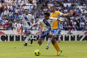 FÚTBOL . CLUB PUEBLA VS TIGRES