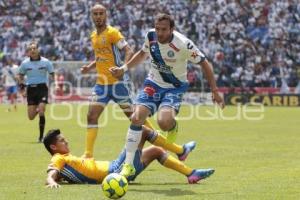 FÚTBOL . CLUB PUEBLA VS TIGRES