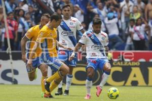 FÚTBOL . CLUB PUEBLA VS TIGRES