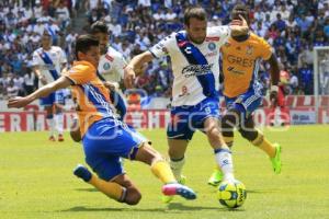 FÚTBOL . CLUB PUEBLA VS TIGRES