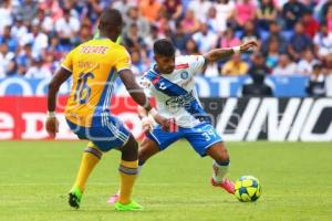 FÚTBOL . CLUB PUEBLA VS TIGRES