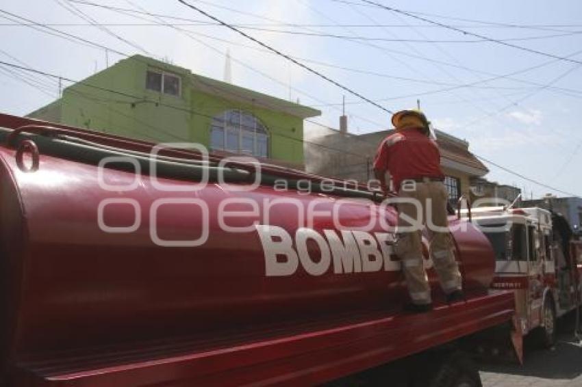 TEHUACAN. INCENDIO CASA HABITACIÓN