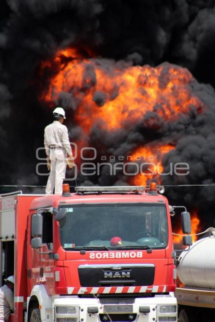 INCENDIO TOMA CLANDESTINA ACATZINGO