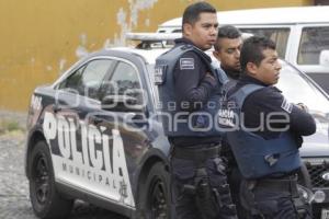 SEGURIDAD . POLICIA