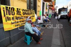 PLANTÓN . CONGRESO