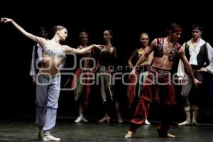 BALLET  DE  KIEV