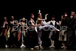 BALLET  DE  KIEV