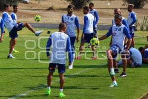 ENTRENAMIENTO . CLUB PUEBLA