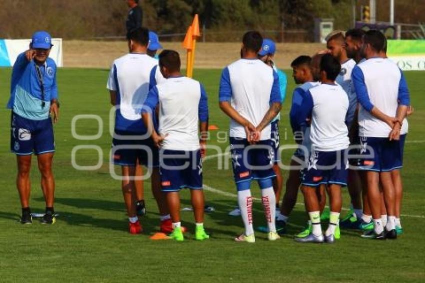 ENTRENAMIENTO . CLUB PUEBLA