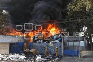 INCENDIO RECICLADORA . CALERAS