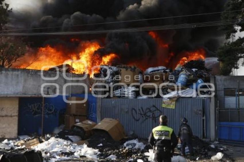 INCENDIO RECICLADORA . CALERAS