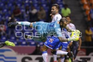 FÚTBOL . CLUB PUEBLA VS MORELIA