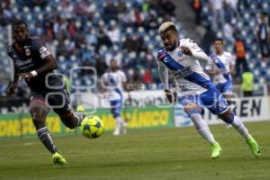 FÚTBOL . CLUB PUEBLA VS MORELIA