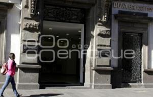 ECONOMÍA . BANCOS