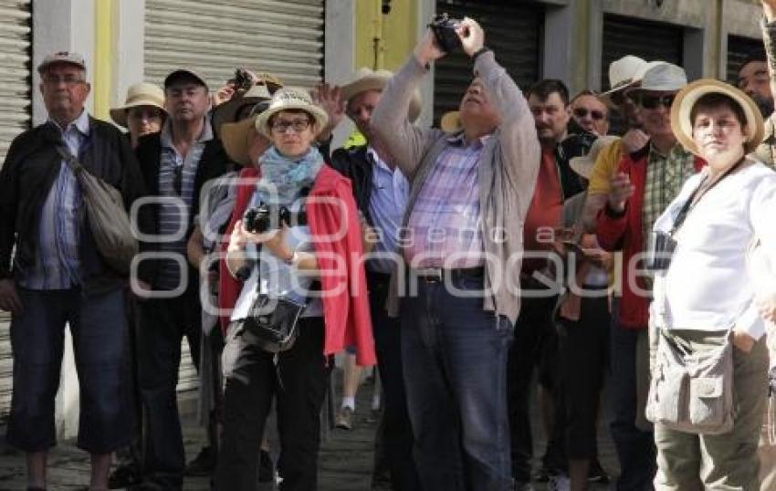 TURISTAS