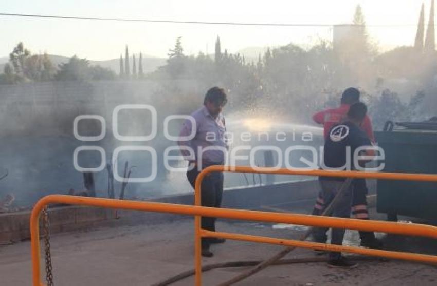 INCENDIO DE AUTOS . TEHUACÁN